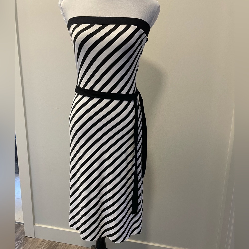 Costa Blanca strapless black and white midi dress size medium